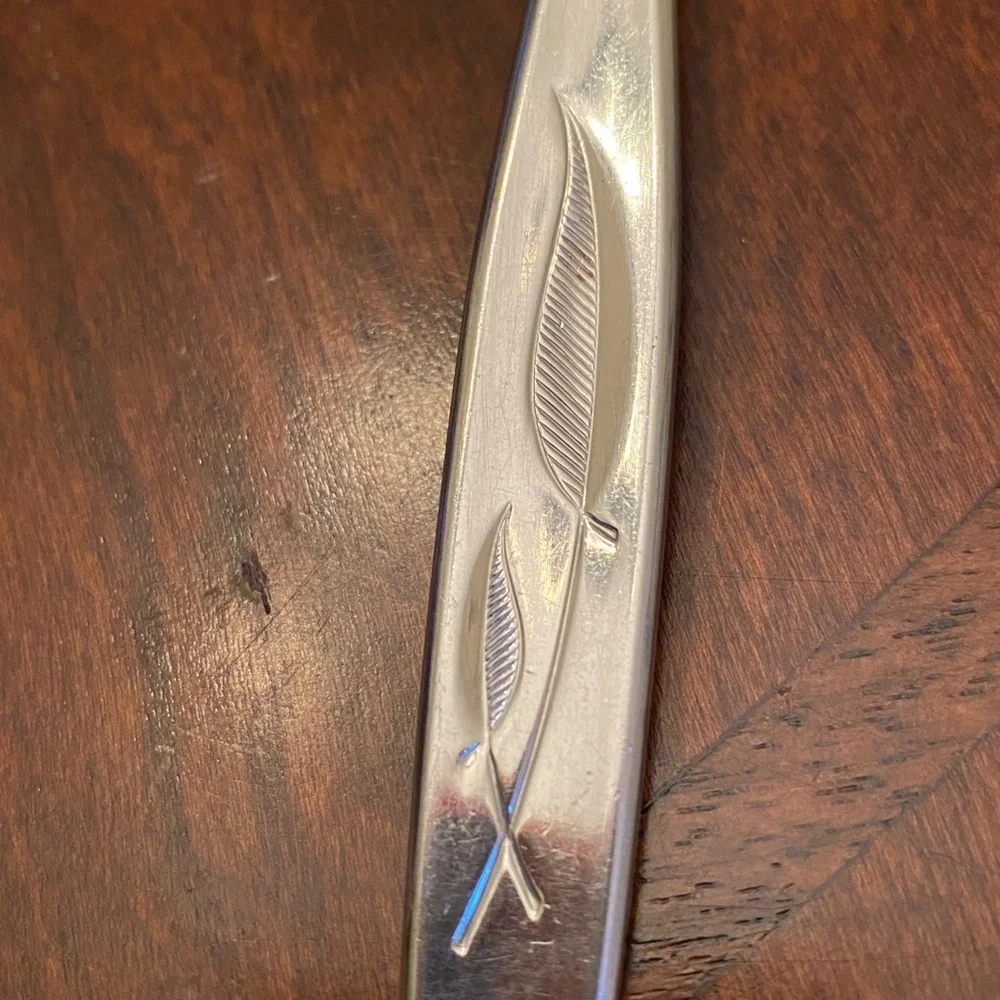 Rogers Cutlery Whispering Leaves Pattern Stainless Steel Tablespoon MCM